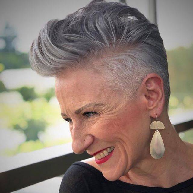 Stilvolle Und Hervorragende Kurze Frisuren Für Frauen Über 40
