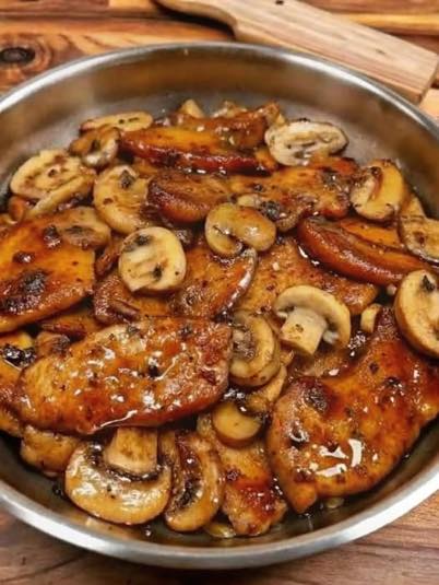 Hähnchen-Champignon-Pfanne: Schnell, lecker und alltagstauglich!